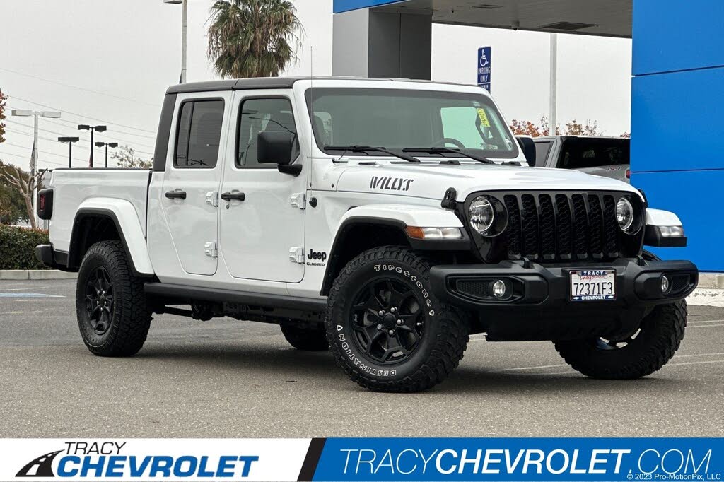2021 Jeep Gladiator Sport Crew Cab 4WD