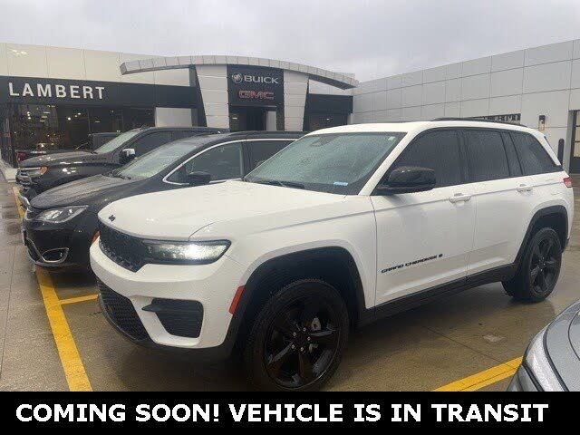 2022 Jeep Grand Cherokee Altitude 4WD