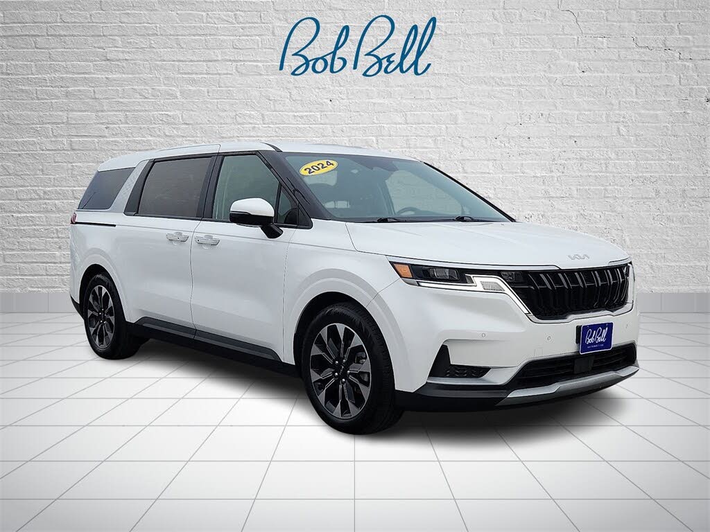 2024 Kia Carnival EX FWD