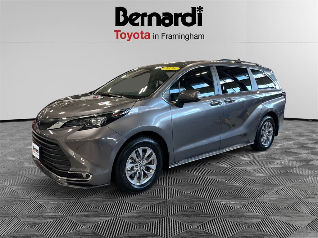 2024 Toyota Sienna XLE 7-Passenger AWD
