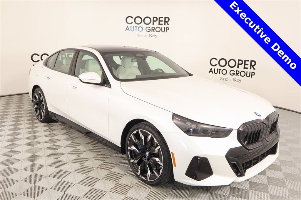 2025 BMW 5 Series 530i RWD