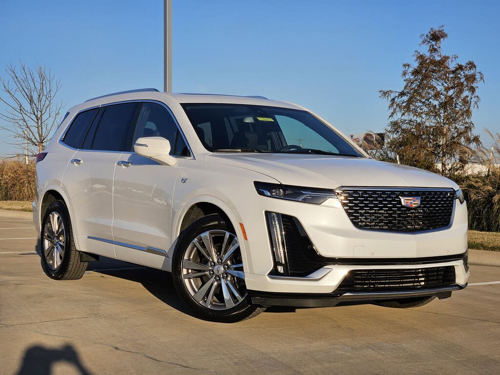 2025 Cadillac XT6 Premium Luxury FWD