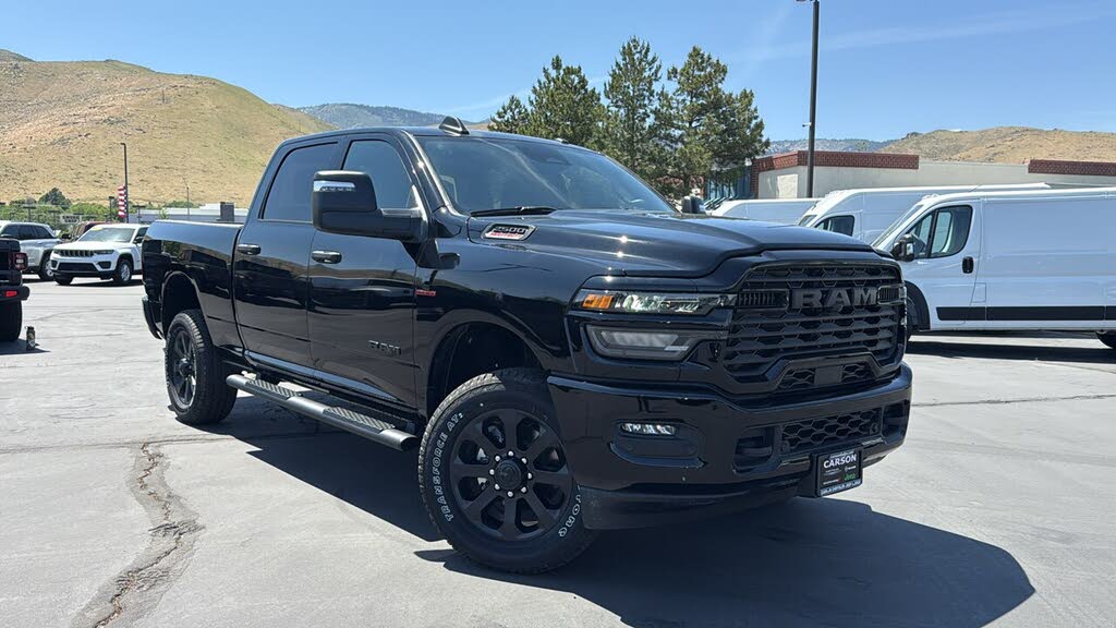 2025 RAM 2500 Big Horn Crew Cab 4WD