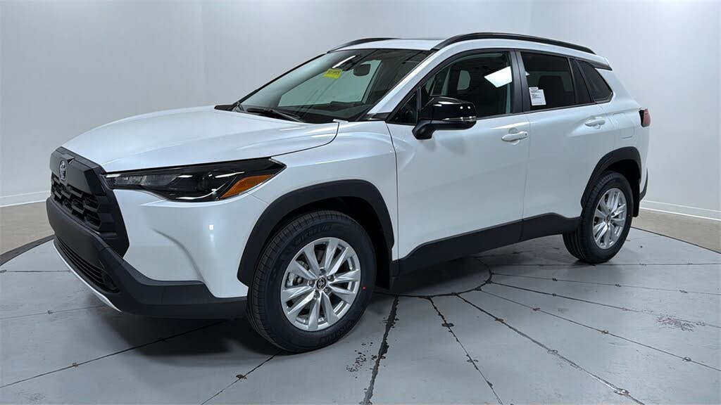 2026 Toyota Corolla Cross LE FWD