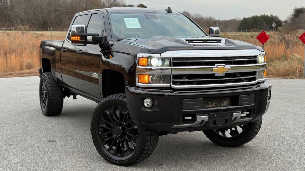 2018 Chevrolet Silverado 2500HD High Country Crew Cab 4WD