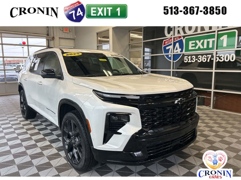 2025 Chevrolet Traverse RS AWD