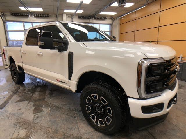 2026 Ford F-350 Super Duty Platinum Crew Cab 4WD