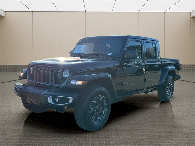 2026 Jeep Gladiator Sahara Crew Cab 4WD