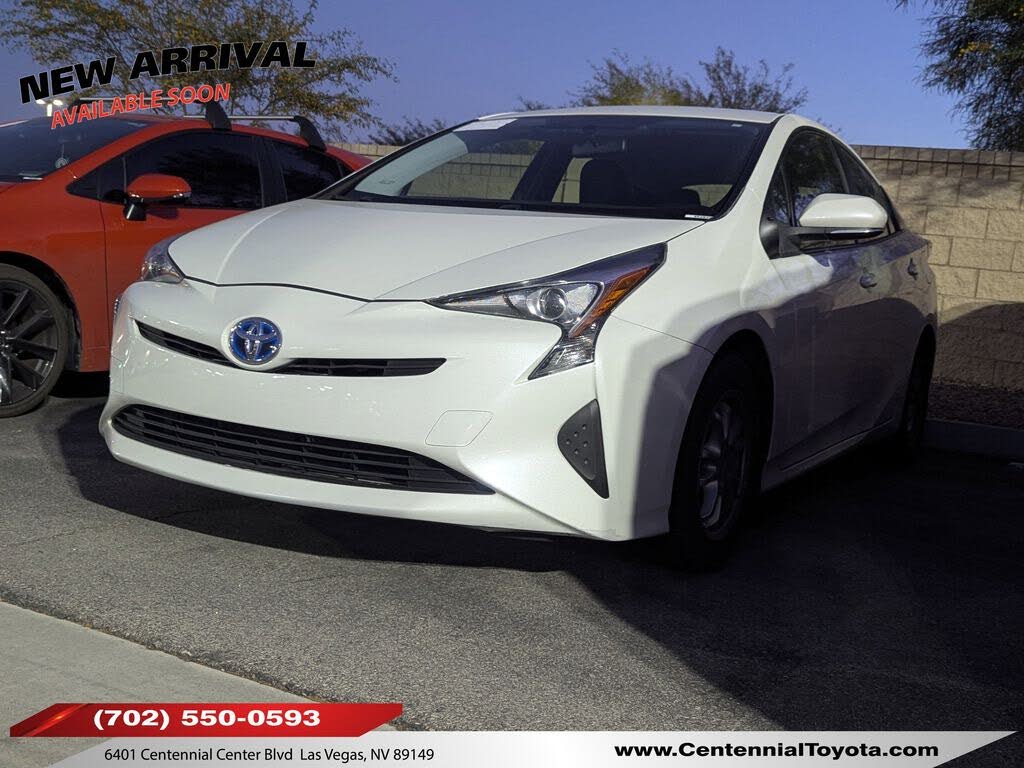 2016 Toyota Prius Two FWD