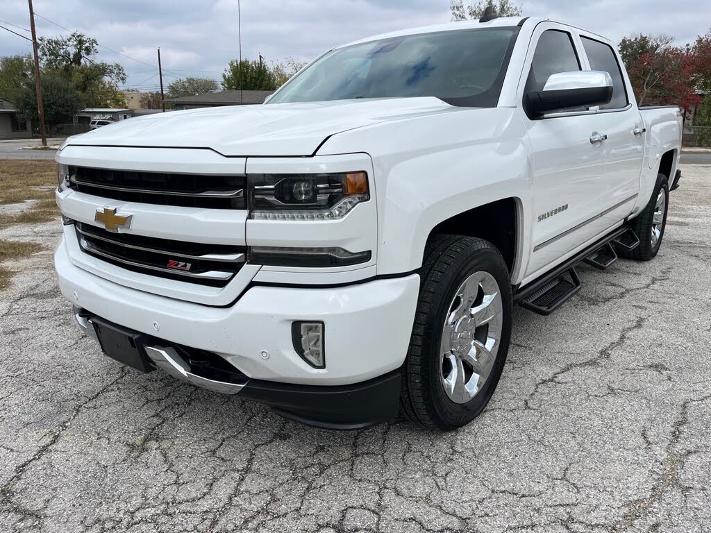 2017 Chevrolet Silverado 1500 LTZ Crew Cab 4WD