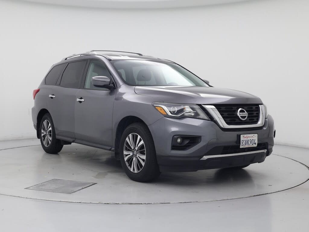 2017 Nissan Pathfinder SV