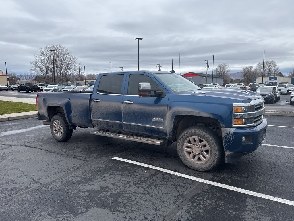2018 Chevrolet Silverado 3500HD High Country Crew Cab 4WD