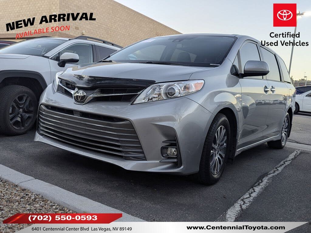 2018 Toyota Sienna XLE 7-Passenger FWD with Auto-Access Seat