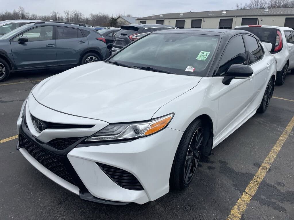 2020 Toyota Camry XSE FWD
