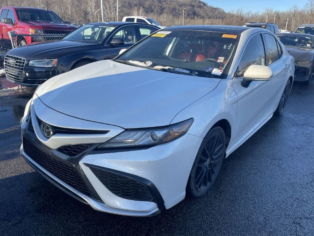 2021 Toyota Camry XSE FWD