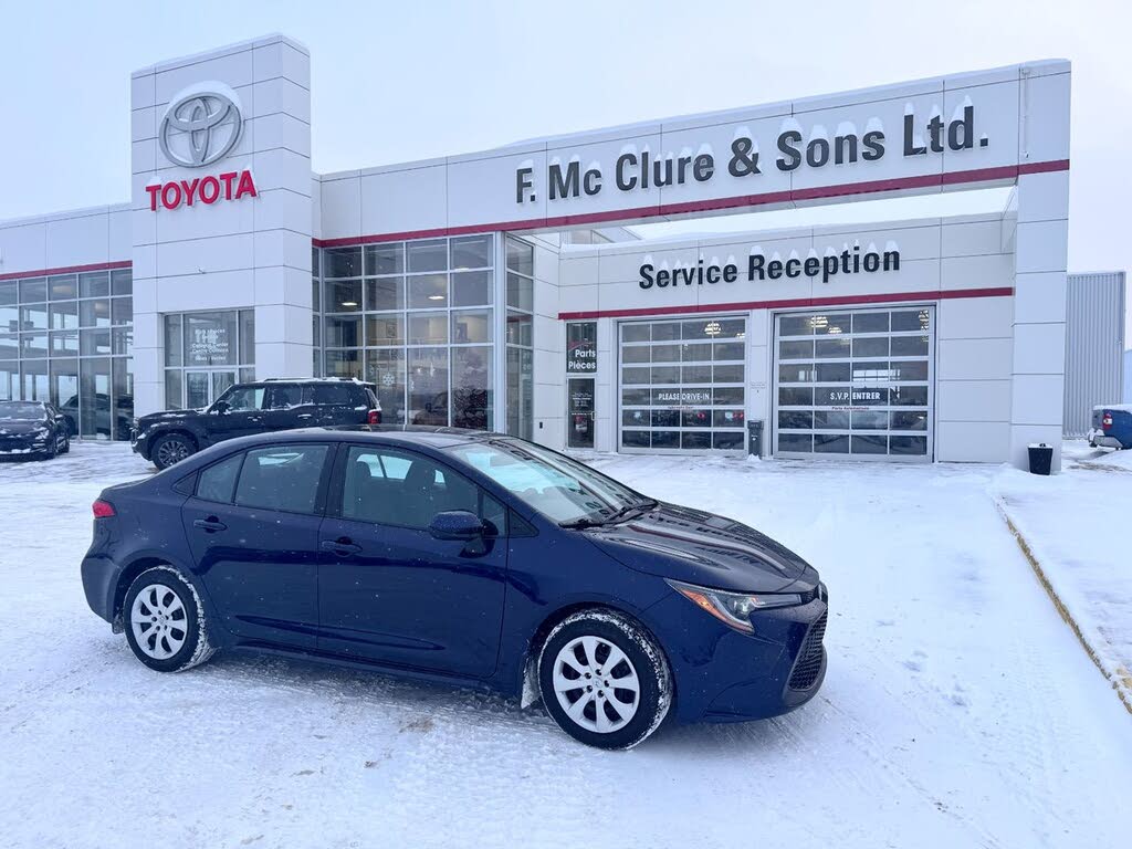 2022 Toyota Corolla LE FWD