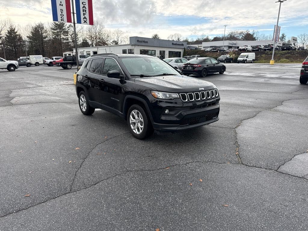 2024 Jeep Compass Latitude 4WD
