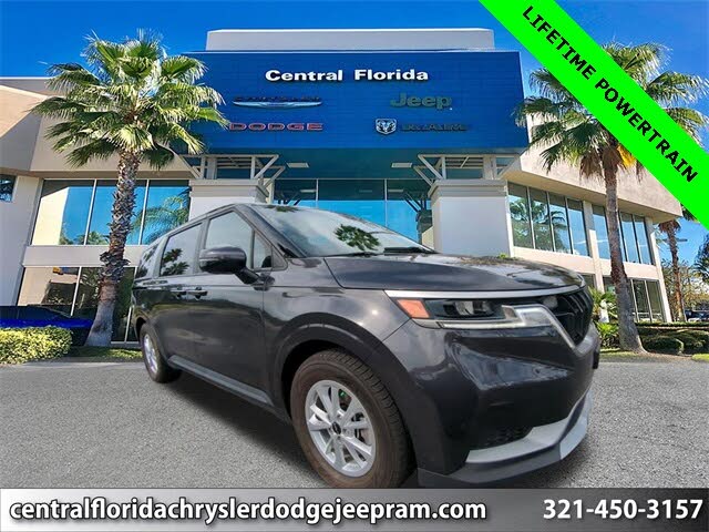 2024 Kia Carnival LX FWD