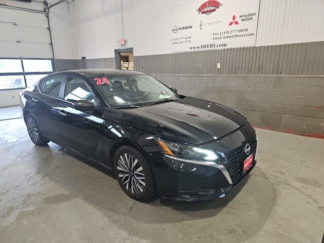 2024 Nissan Altima 2.5 SV FWD