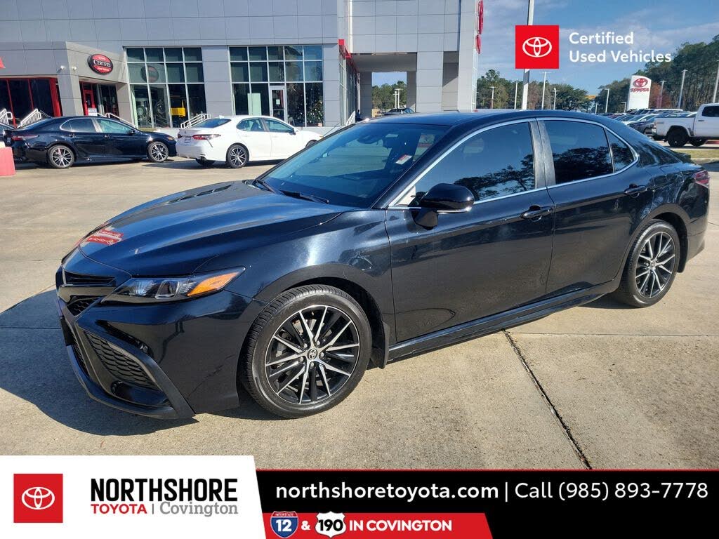 2024 Toyota Camry SE FWD