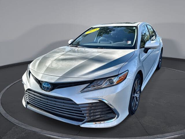 2024 Toyota Camry Hybrid XLE FWD