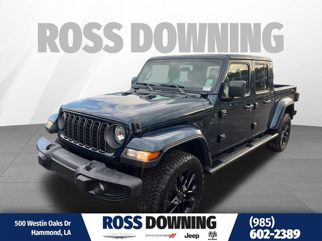 2025 Jeep Gladiator NightHawk Crew Cab 4WD