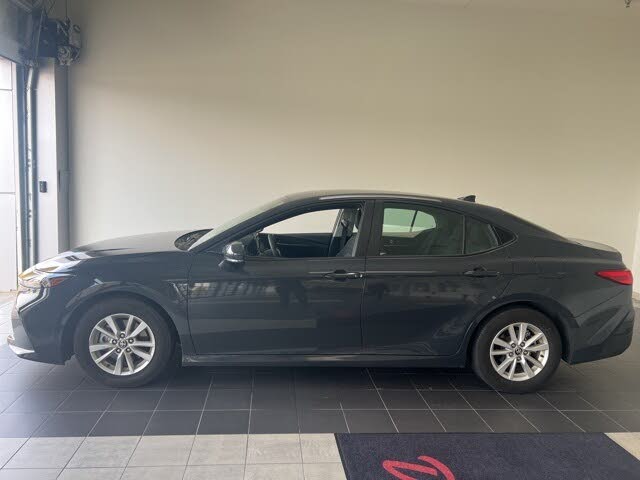 2025 Toyota Camry LE FWD