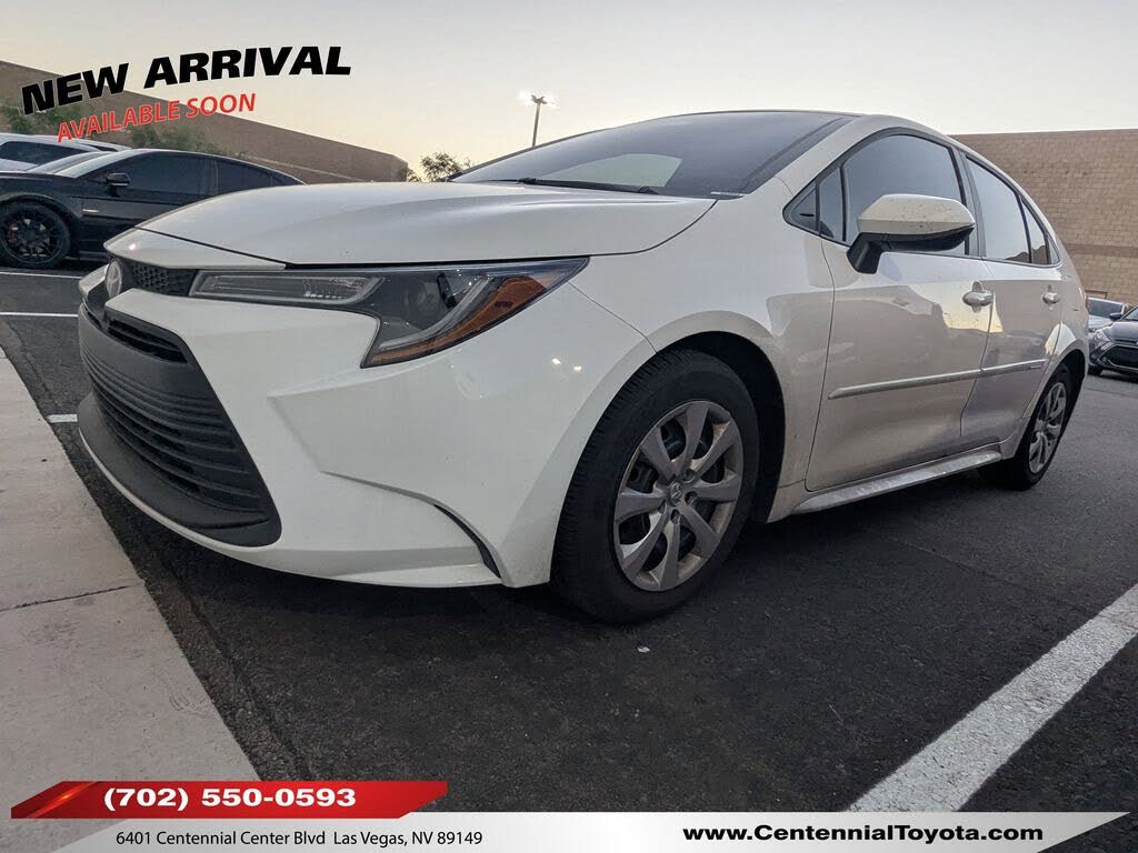 2025 Toyota Corolla LE FWD