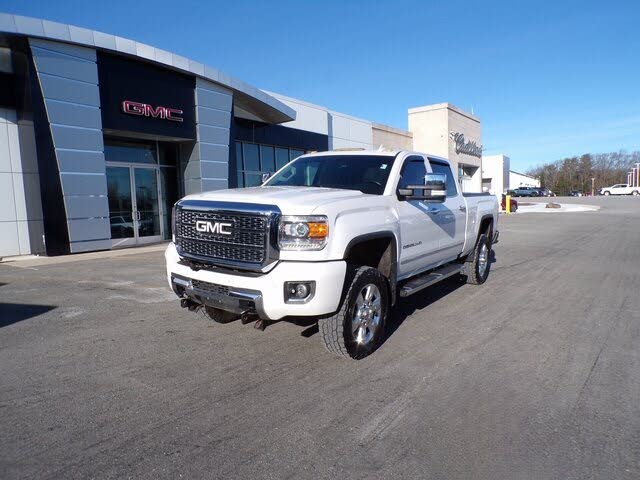 2019 GMC Sierra 2500HD Denali Crew Cab 4WD