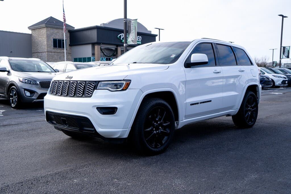 2020 Jeep Grand Cherokee Altitude 4WD