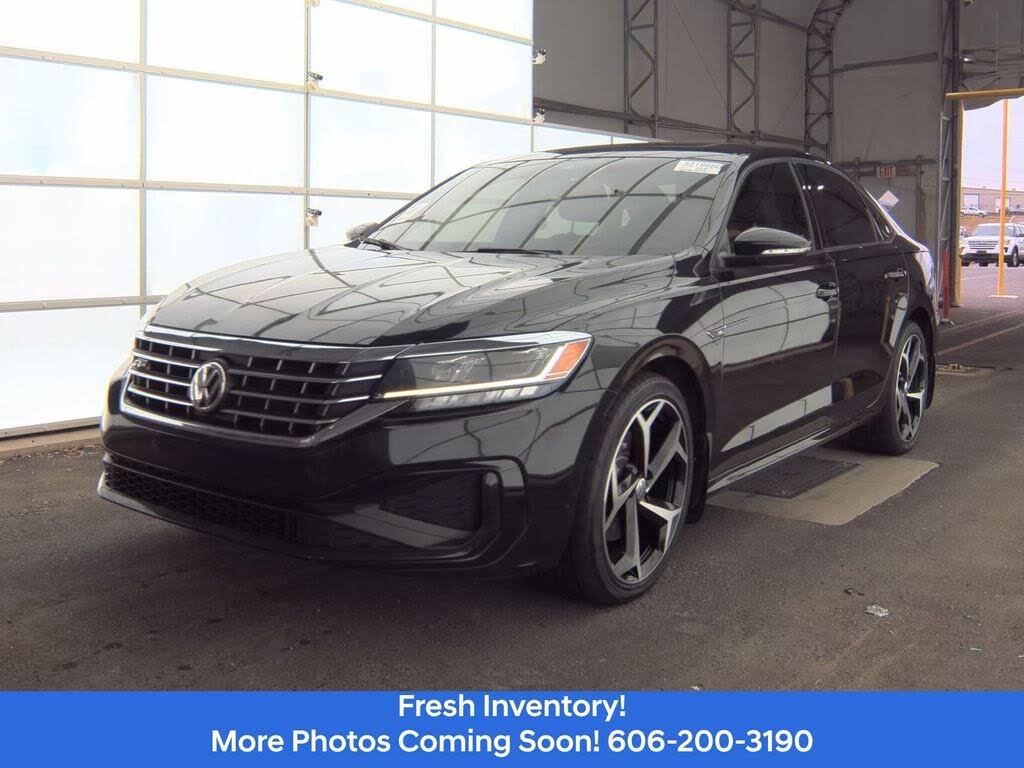 2021 Volkswagen Passat 2.0T R-Line FWD