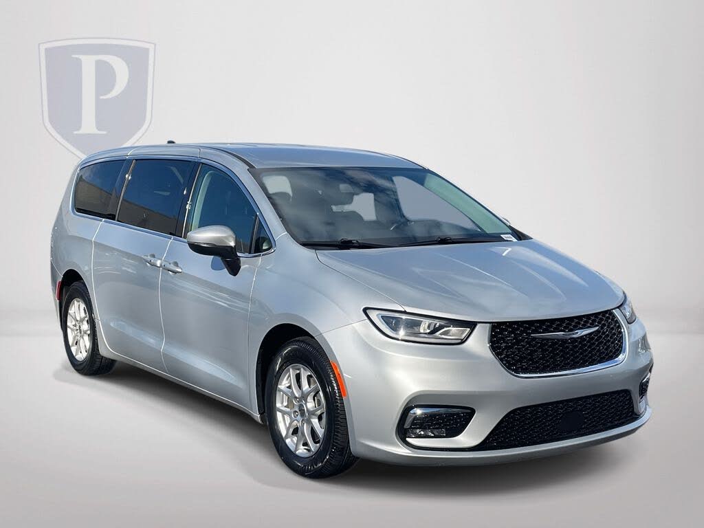 2023 Chrysler Pacifica Touring L FWD