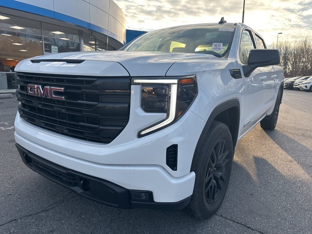 2023 GMC Sierra 1500 Elevation Standard Crew Cab 4WD