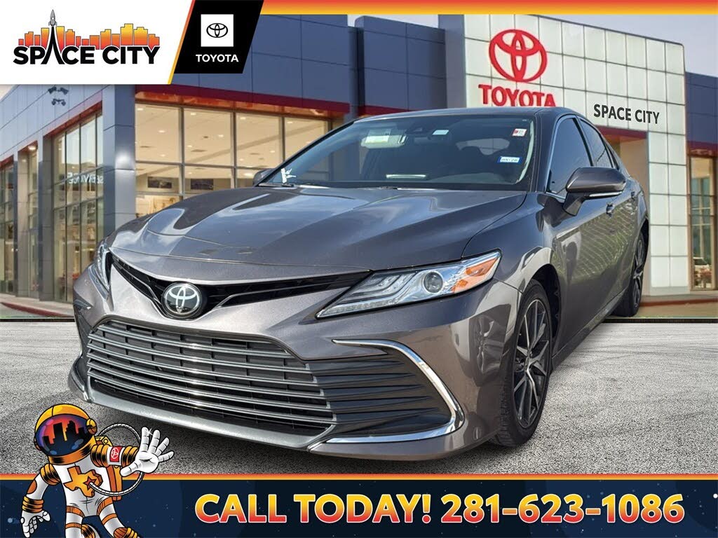 2023 Toyota Camry XLE FWD