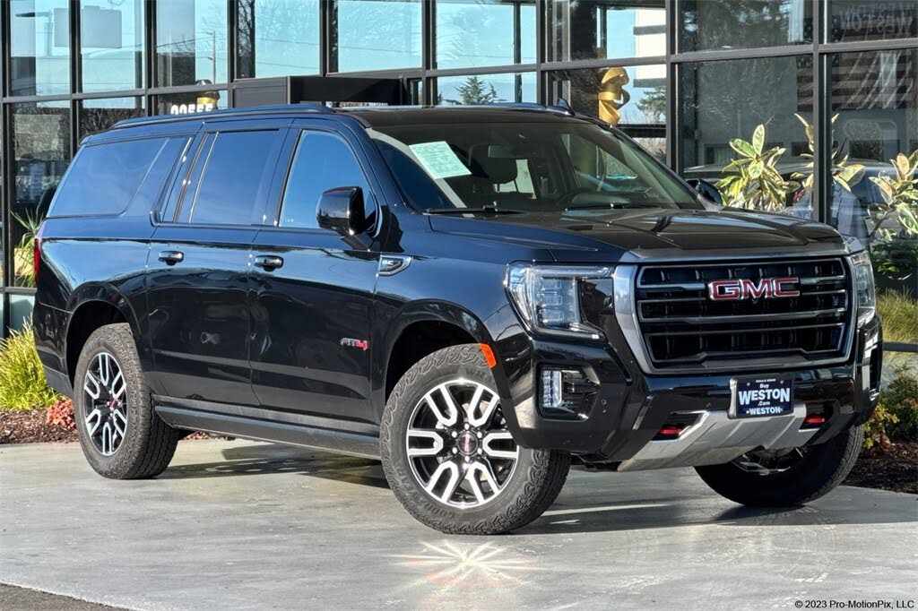 2024 GMC Yukon XL AT4 4WD