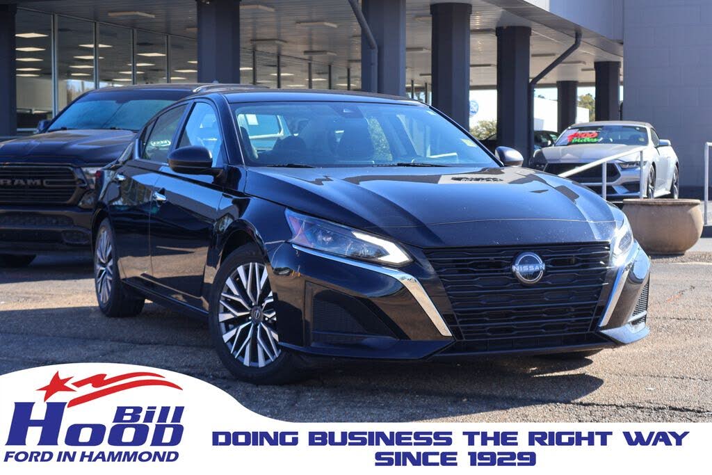 2024 Nissan Altima 2.5 SV FWD