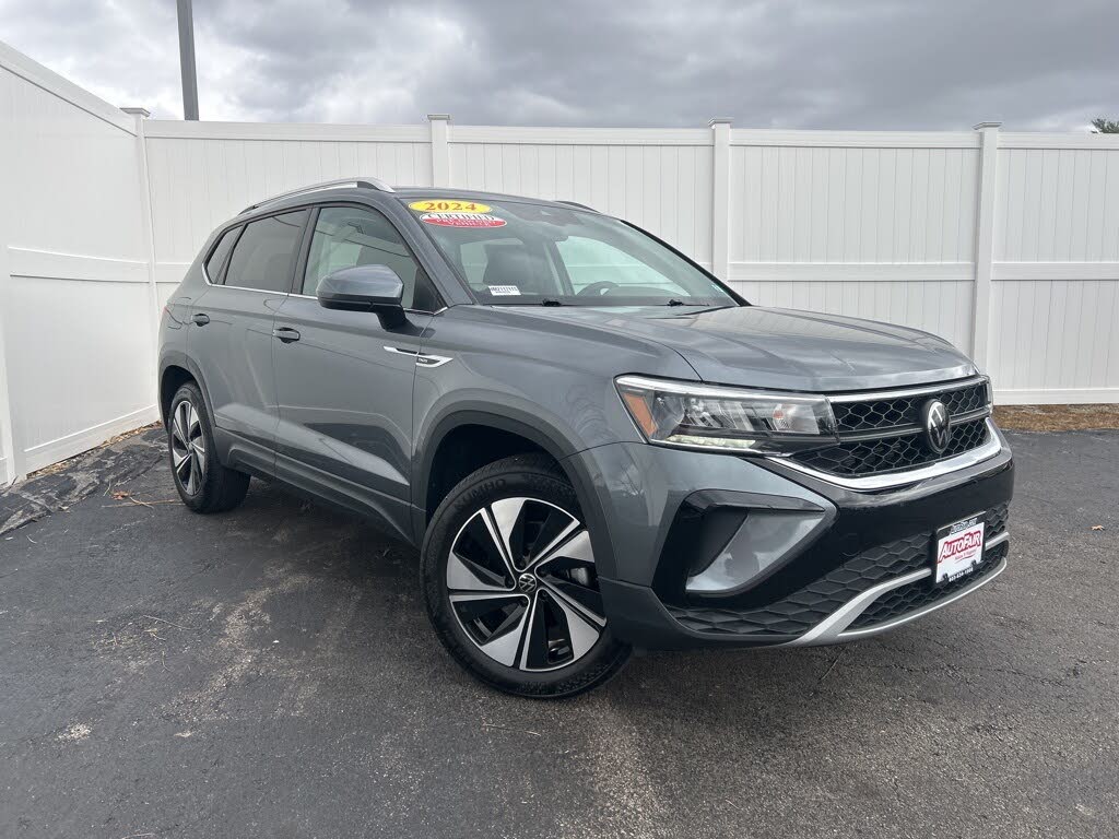 2024 Volkswagen Taos SE 4Motion