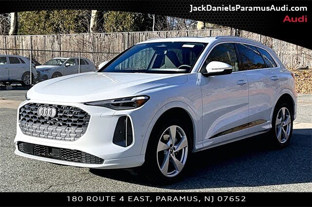 2025 Audi Q5 quattro Premium Plus 40 TFSI