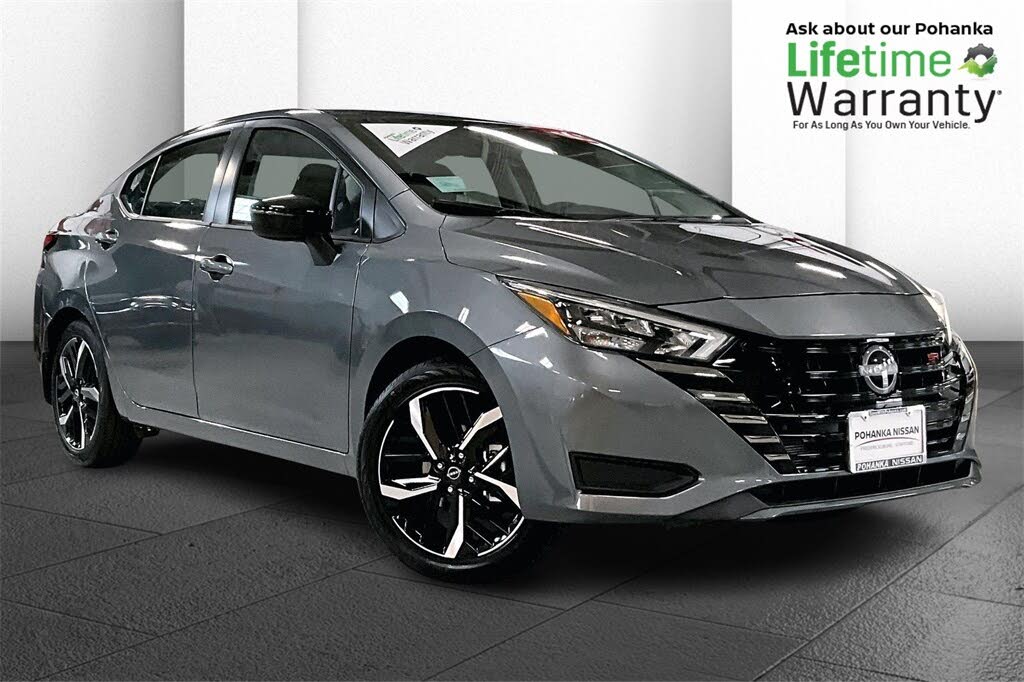 2025 Nissan Versa SR FWD