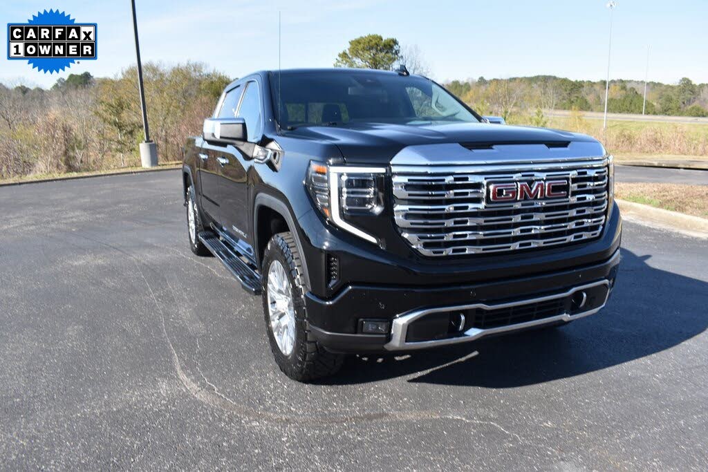 2022 GMC Sierra 1500 Denali Crew Cab 4WD
