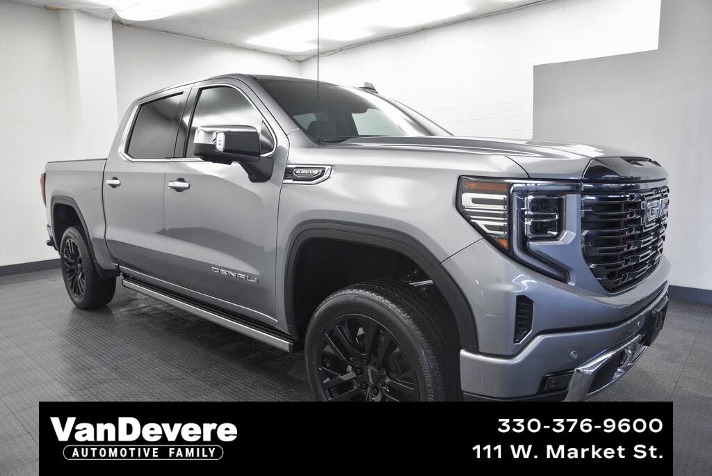 2023 GMC Sierra 1500 Denali Crew Cab 4WD