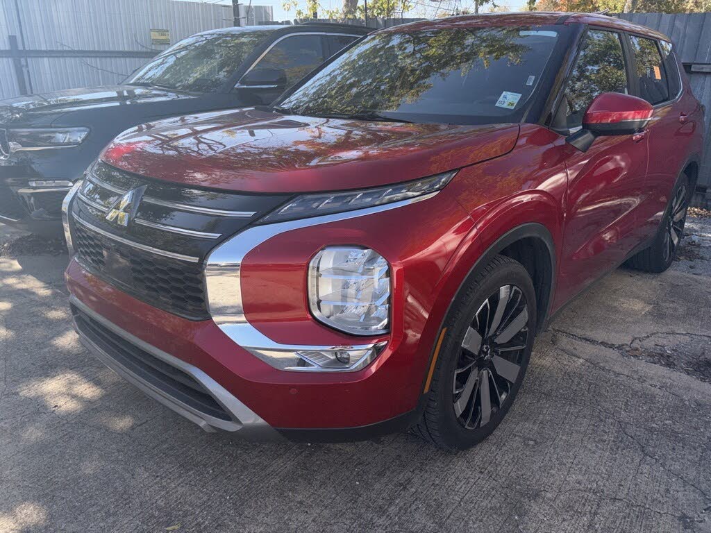 2025 Mitsubishi Outlander SE FWD