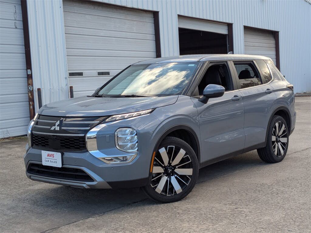 2025 Mitsubishi Outlander SE FWD