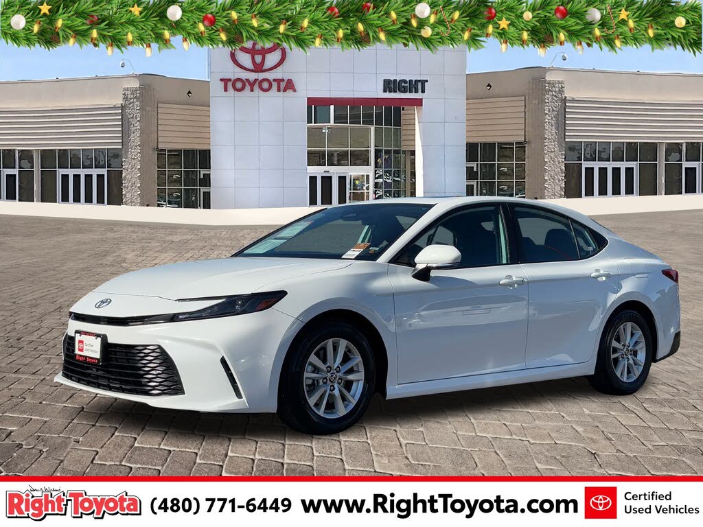 2025 Toyota Camry LE FWD