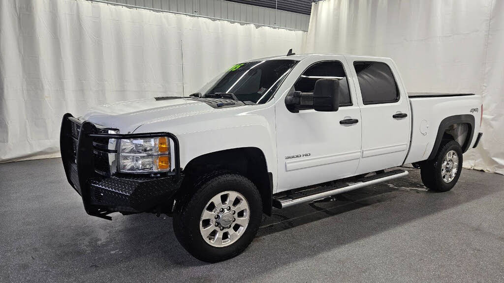 2012 Chevrolet Silverado 3500HD LT Crew Cab 4WD