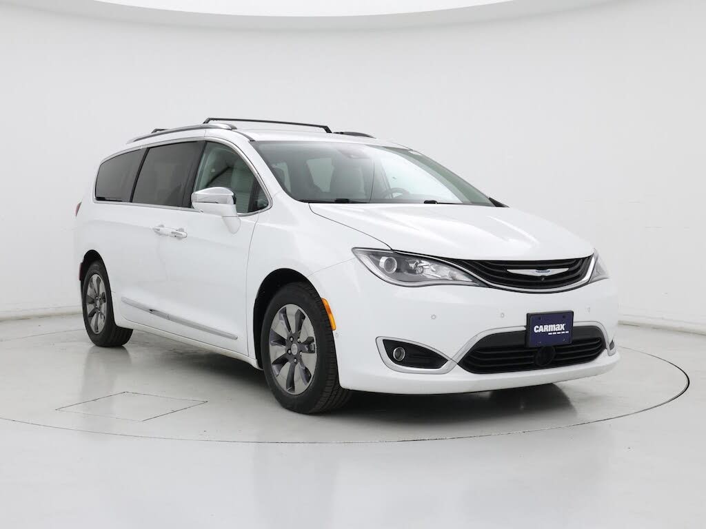 2017 Chrysler Pacifica Hybrid Platinum FWD