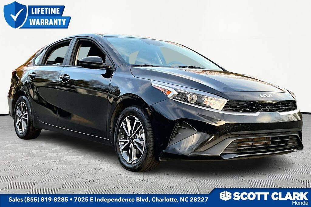 2023 Kia Forte LXS FWD