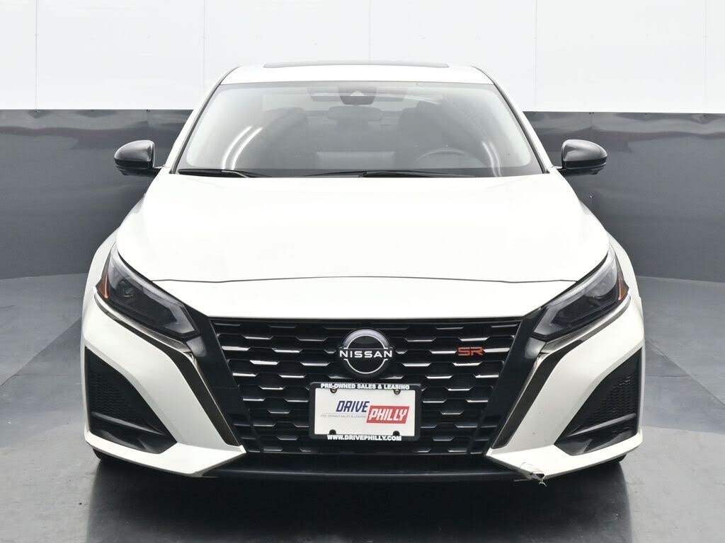 2023 Nissan Altima 2.0 SR FWD