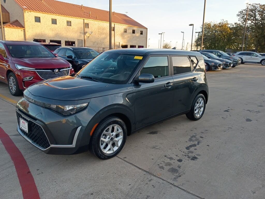 2024 Kia Soul LX FWD