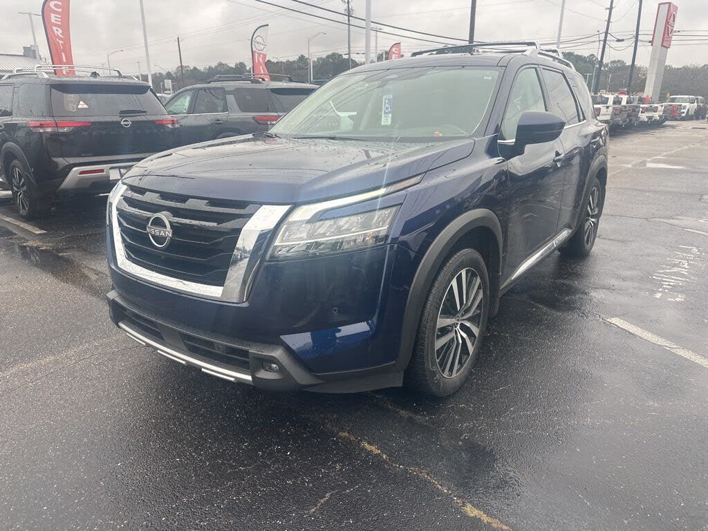 2024 Nissan Pathfinder Platinum FWD